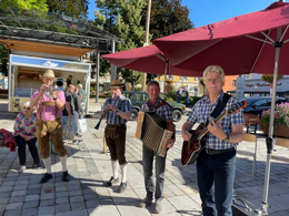 Volksmusik am Bauernmarkt